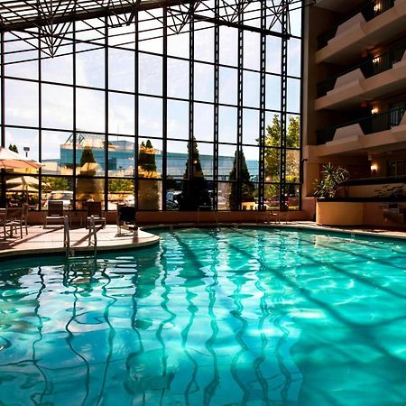 Marriott Melville Long Island Exterior photo